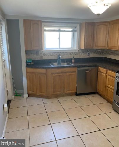 519 Gorgas Ln, Philadelphia PA 19119-1324 exterior