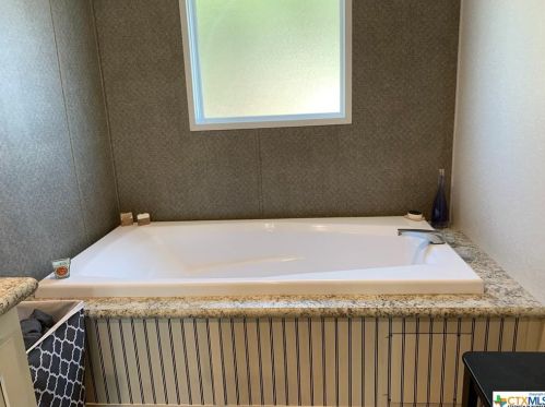 676 Henderson Dr, Spring Branch TX 78070-4032 exterior