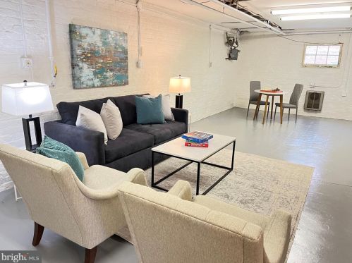 2409 Seminary Rd, Silver Spring MD 20910-1354 exterior