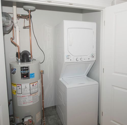 2346 Grand Ave, Chicago IL  60612 exterior