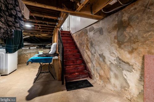 1725 Marshall St, Philadelphia PA 19120-0037 exterior