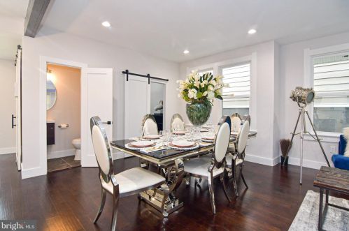 2911 17th St, Washington DC  20018-1825 exterior