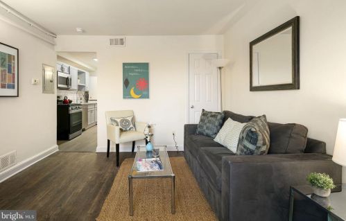 1758 Gales St, Washington, DC 20002-7206