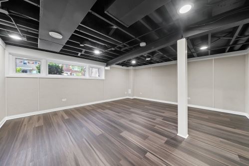 9623 Parnell Ave, Chicago IL 60628-7453 exterior