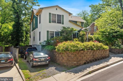 8005 Greenwood Ave, Silver Spring, MD 20912-6845