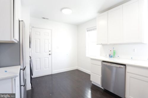 711 49 Pl, Washington DC 20019-4873 exterior