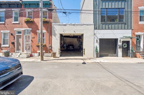 1527 Berks St, Philadelphia PA  19125-2801 exterior