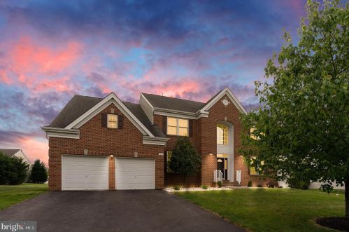 28 Sunflower Dr, Huntingdon Valley, PA 19006-5417