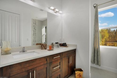 4645 66 Ave, Naples FL 34120-2652 exterior