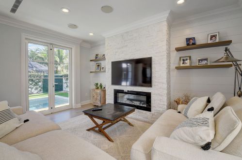 1470 4th Ct, Boca Raton FL  33432-1905 exterior