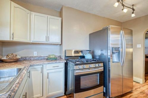 110 Rochester Rd, Pittsburgh PA 15237-1731 exterior