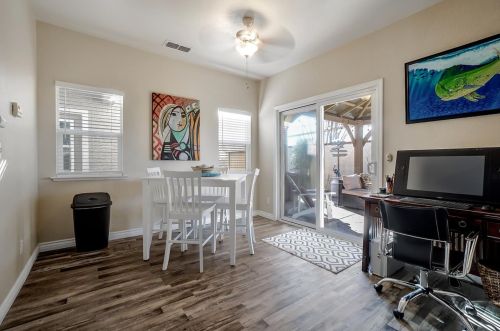 224 Marsalla Dr, Folsom CA 95630-7201 exterior