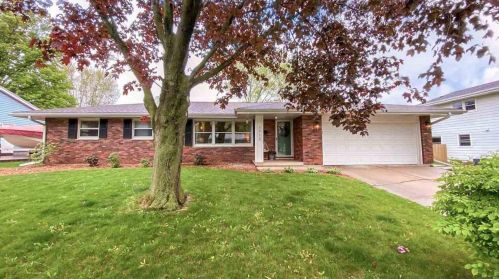 1713 Tarragon Dr, Madison, WI 53716-1860