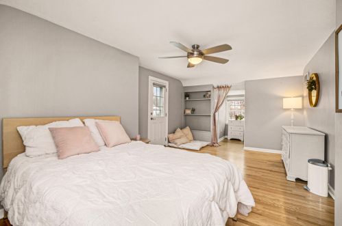 4790 Sheffield Ave, Milwaukee WI 53217-5962 exterior