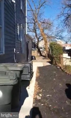 1606 U St, Washington DC  20020-4831 exterior