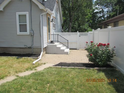 4319 87th St, Milwaukee WI  53222-1799 exterior