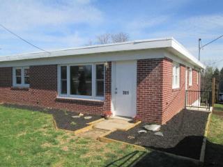 361 Clover Ln, Hanover, PA 17331-9252