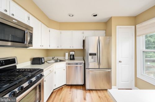 6133 Joust Ln, Alexandria VA 22315-4809 exterior