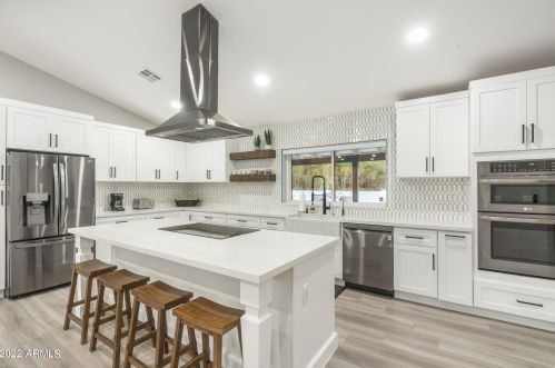 1641 Evans Dr, Phoenix, AZ 85023-5170