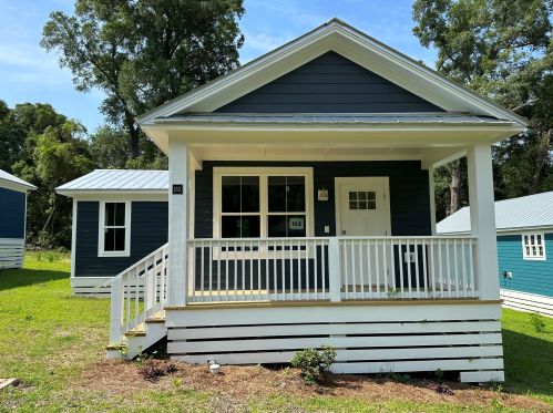 163 Chaffin Ave, Defuniak Springs FL  32433-7366 exterior