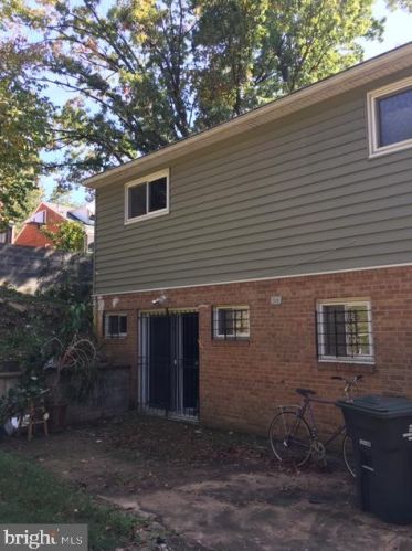 3128 O St, Washington DC 20020-3621 exterior