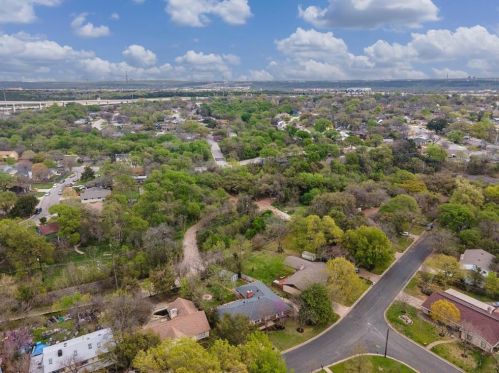 2608 Dunbarton Dr, Austin TX 78723-2233 exterior