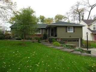 8505 Wesley Dr, Cleveland, OH 44129-3525