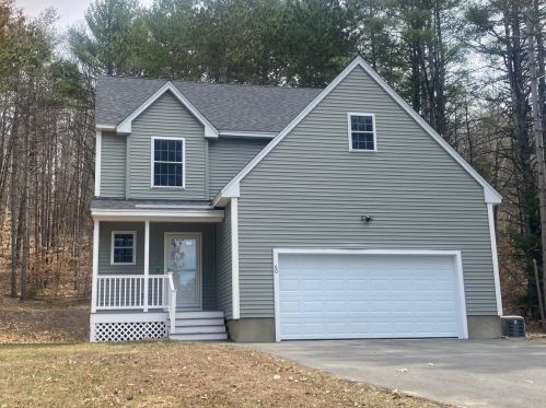 60 Blackwater Rd, Concord, NH 03303-3902