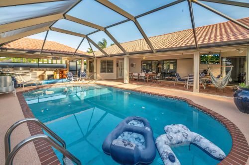 1715 Dominic Ave, Fort Pierce FL 34952-5816 exterior