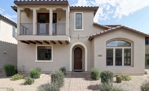 2347 Dusty Wren Dr, Phoenix AZ  85085-7031 exterior