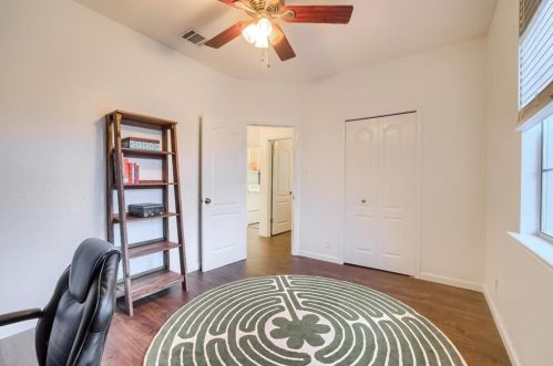 8514 Frst Hts Ln, Austin TX 78749-3500 exterior