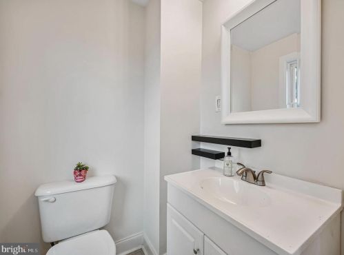 2665 Cedar St, Philadelphia PA 19134-4449 exterior