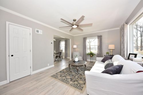 5504 33rd St, Milwaukee WI  53221-4026 exterior