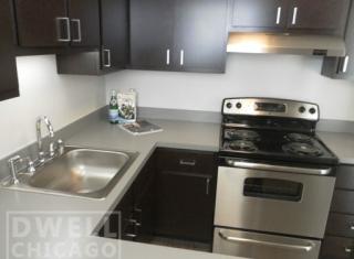 300 Illinois St, Chicago IL  60654-7813 exterior