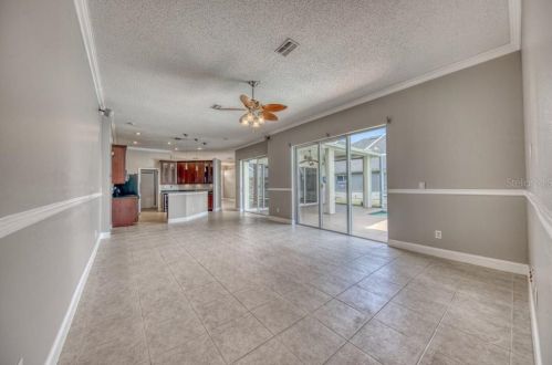 10041 Oasis Palm Dr, Tampa FL 33615-2779 exterior