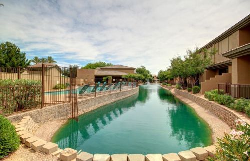 705 Queen Creek Rd, Chandler AZ 85248-3401 exterior