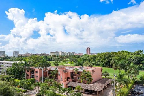 200 Palmetto Park Rd, Boca Raton FL  33432-3759 exterior