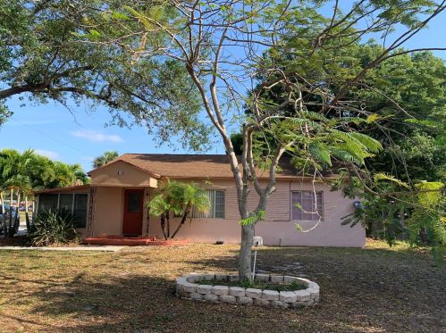 1012 Nebraska Ave, Fort Pierce, FL 34950-9358