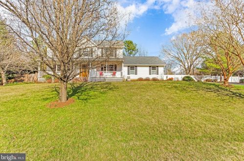 3520 Garrett Ln, Huntingtown, MD 20639-9232