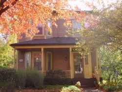 74 Erie Ave, Newton, MA 02461-1514