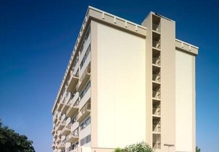 9550 Oak St, Bellflower, CA 90706-5221