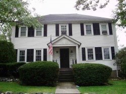 67 Hancock St, Newton, MA 02466-2308