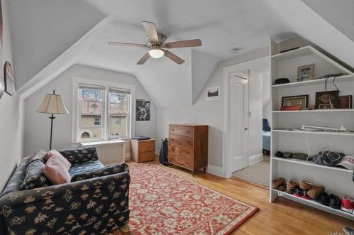 376 Hayward Ave, Mount Vernon NY 10552-1606 exterior