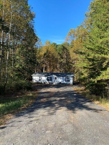 3270 Joe Parker Rd, Gainesville, GA 30507-7993