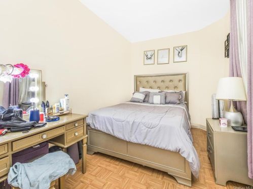 2224 Valentine Ave, Bronx NY 10458-7139 exterior