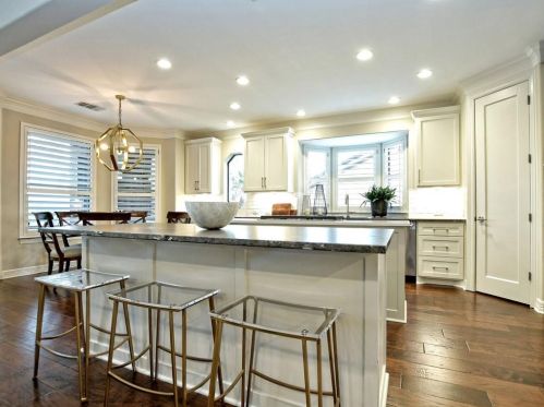 11512 Eagles Gln Dr, Austin TX 78732-2089 exterior