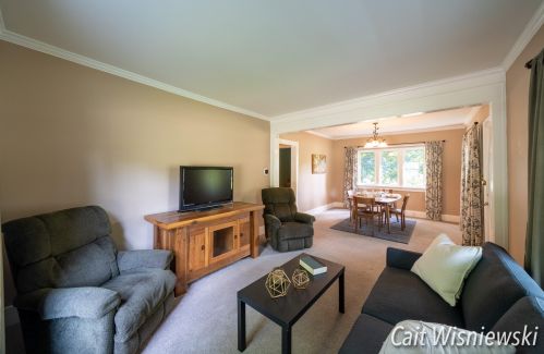 1032 Parkhurst Ave, Grand Rapids MI 49504-3989 exterior