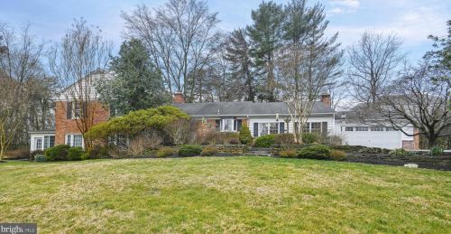 13416 Valley Dr, Rockville, MD 20850-3629