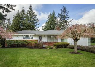 319 151st Ave, Portland OR  97233-2825 exterior