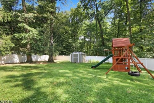 60 Ralph Pl, Berkeley Heights NJ  07922-2316 exterior